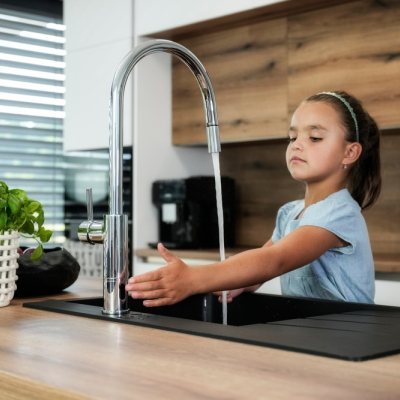 MITIGEUR D'ÉVIER HYBRIDE : UN AIDE PRATIQUE POUR LES FOYERS ET LES CUISINES PROFESSIONNELLES